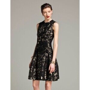 CH Carolina Herrera Knee-Length Dress Size: 6